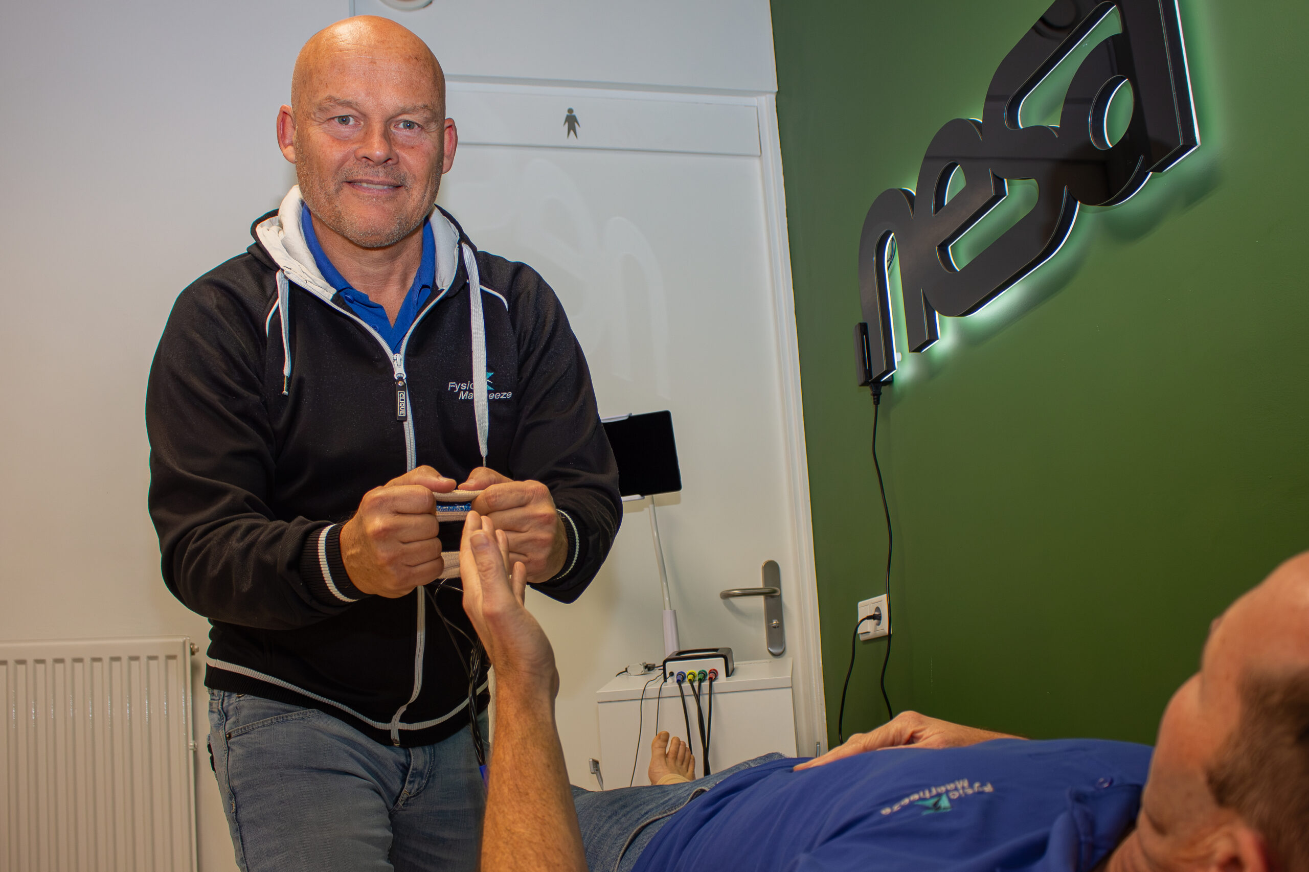 NESA-box voor behandeling van chronische pijn en stress in Maarheeze